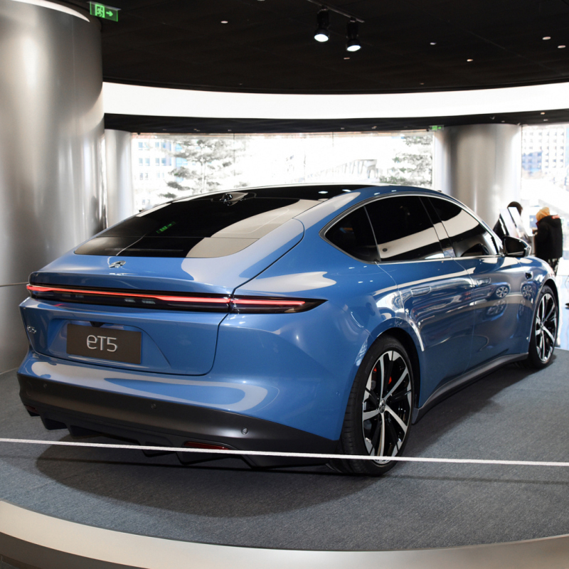 Best Selling China NIO ET5 560km 4 Door 5 Seater New Energy Vehicle NIO ET5 Electric Cars