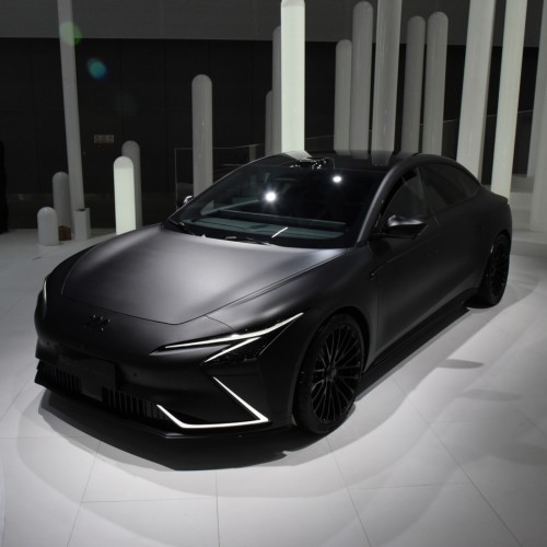 IM L7 Zhiji L 2023 Snake Performance Lite 5 Seaters ACC 4WD Electric Cars Made In China