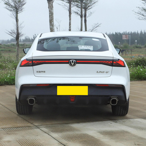 In Stock Changan Uni-V Univ 2023 1.5T 2.0T Sport Sedan Vehicle Changan Uni V Petrol Gasoline New Car