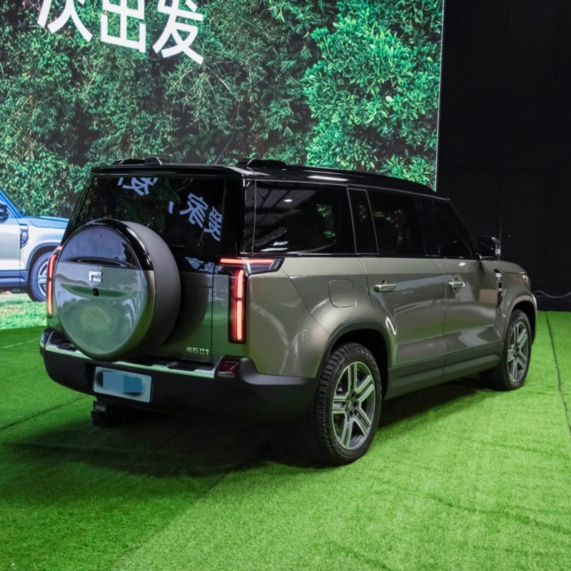 2023 2024 BAW Car 350kw 6 Seaters 1.5T Suv BAIC Polar Stone Jishi 01 Hybrid Cars