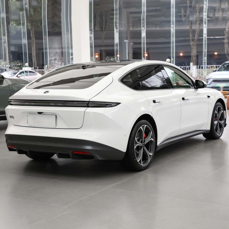 Nio 4wd Ev Car 4 Door 5 Seater Notchback Nio ET5 New Energy Vehicle Electric Cars