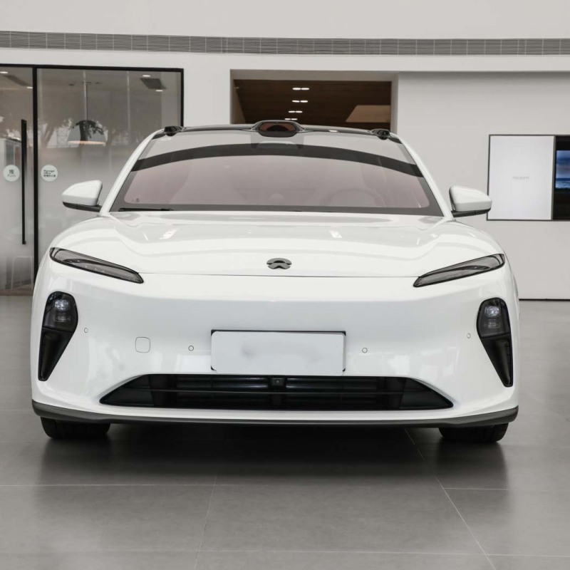 Nio 4wd Ev Car 4 Door 5 Seater Notchback Nio ET5 New Energy Vehicle Electric Cars