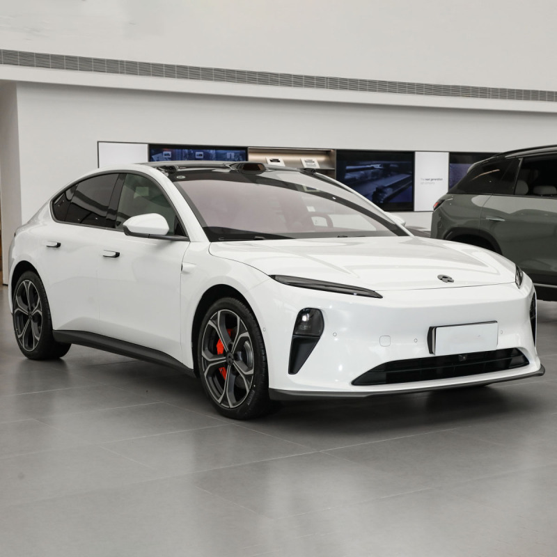 Nio 4wd Ev Car 4 Door 5 Seater Notchback Nio ET5 New Energy Vehicle Electric Cars