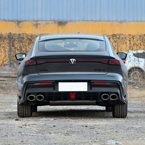 China Sports Sedan 2023 Changan Uni-V Petrol Vehicle 2.0T 1.5T Changan Univ Gasoline Car