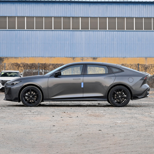 China Sports Sedan 2023 Changan Uni-V Petrol Vehicle 2.0T 1.5T Changan Univ Gasoline Car