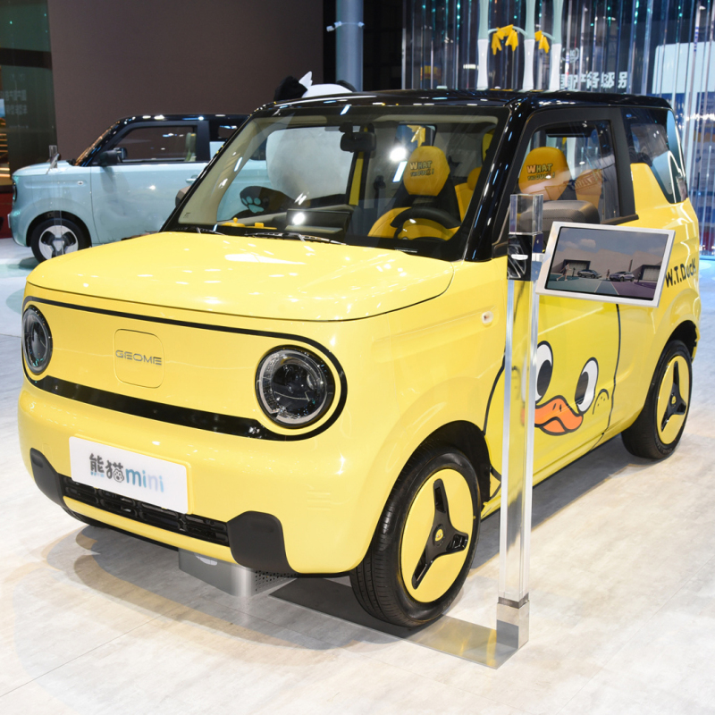 2024 Cheap Geely Panda Knight Bear 200KM Mini EV Car Geely Panda Mini EV Electric Car New Energy Vehicles For Adult