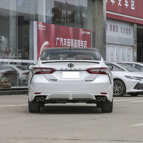 China Cheap Price 5 Seater Sedan 2WD New Gasoline Petrol Cars for Sale
