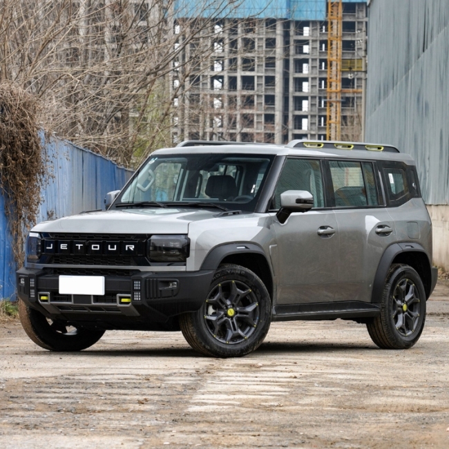 Jetour traveller 2023 2.0T  4WD crossover  Front four-wheel drive 7-speed wet dual-clutch