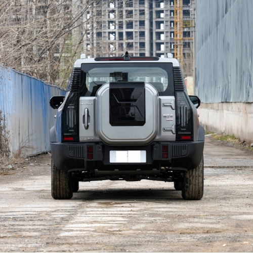 Jetour traveller 2023 2.0T  4WD crossover  Front four-wheel drive 7-speed wet dual-clutch