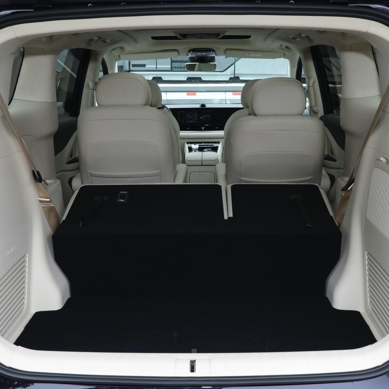 VOYAH DREAMER 2024 PHEV Extra Long Range Flagship Edition