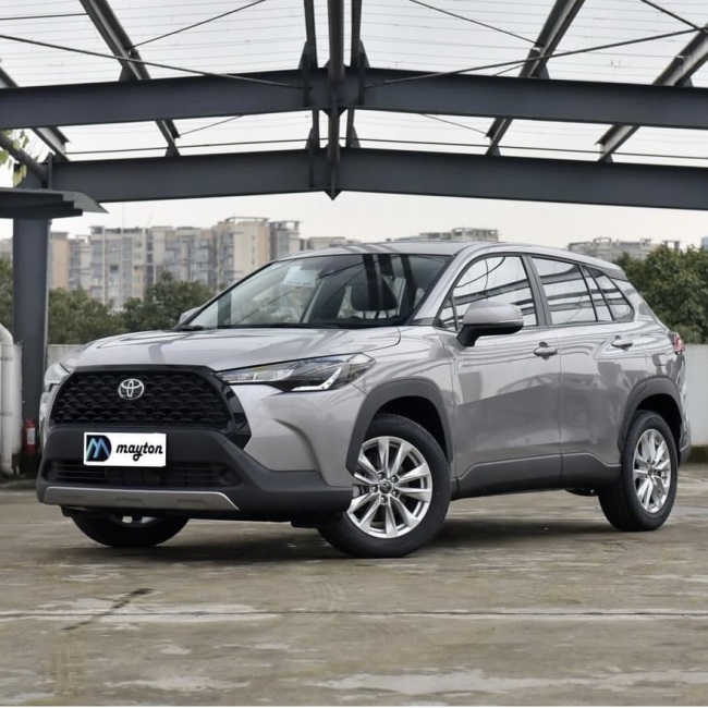 Toyota CROSS 2023 model