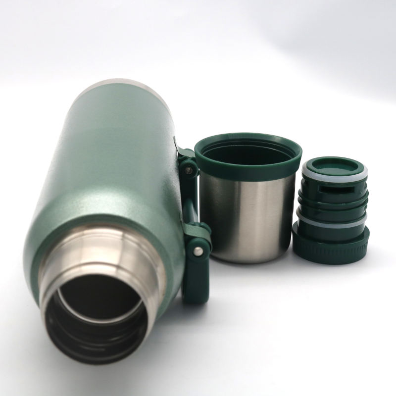 Eco-friendly Big Capacity Stainless Steel Double Wall Insulated Vacuum Flask Water Bottle For Hiking