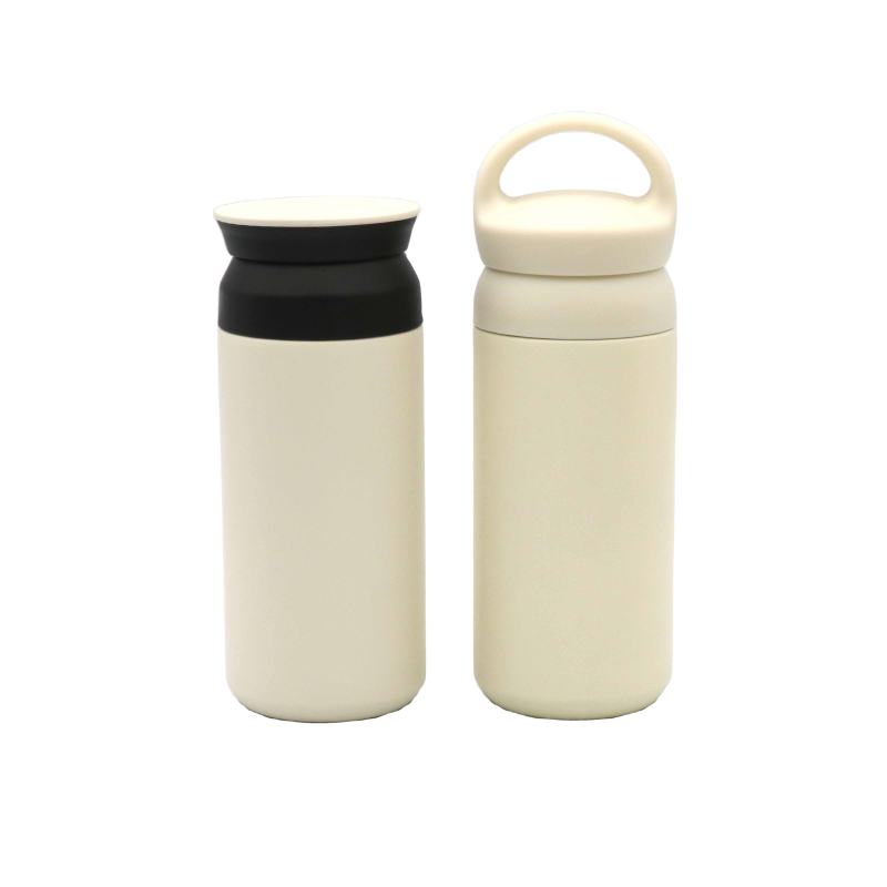 Hot Selling 350/500ml Stainless Steel  Double Wall Vacuum Insulated Water BottleCoffee Bottle with Lid