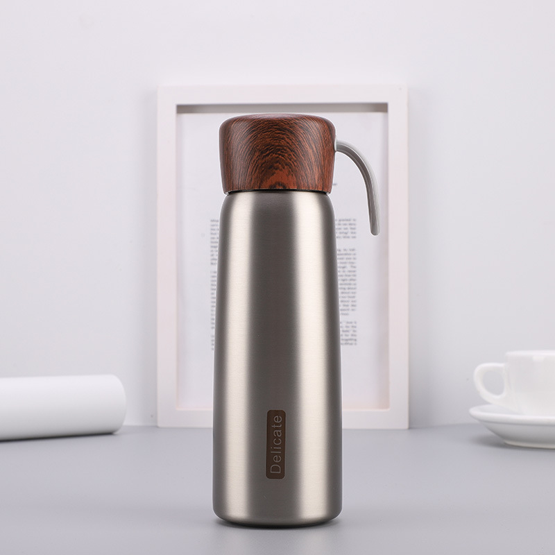 2023 New Design Customized Water Bottle Stainless Steel Insulated Double Wall Thermos Flask with Bamboo Lid