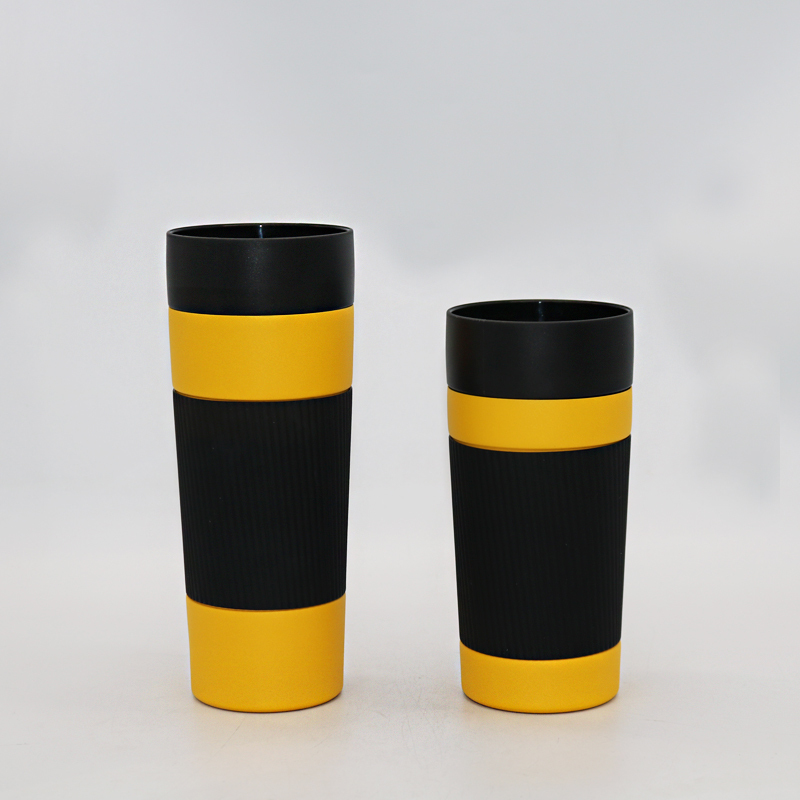 Hot selling custom logo&color 450 ml Vacuum insulated coffee mug thermos silicon sleeve car cup with 360 degree water outlet lid