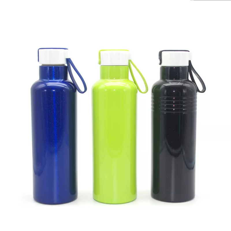 Wholesale 750 ml High Quality Sports Bottle Stainless Steel Vacuum Flask Double Wall Insulated Custom Water Bottle with Strap