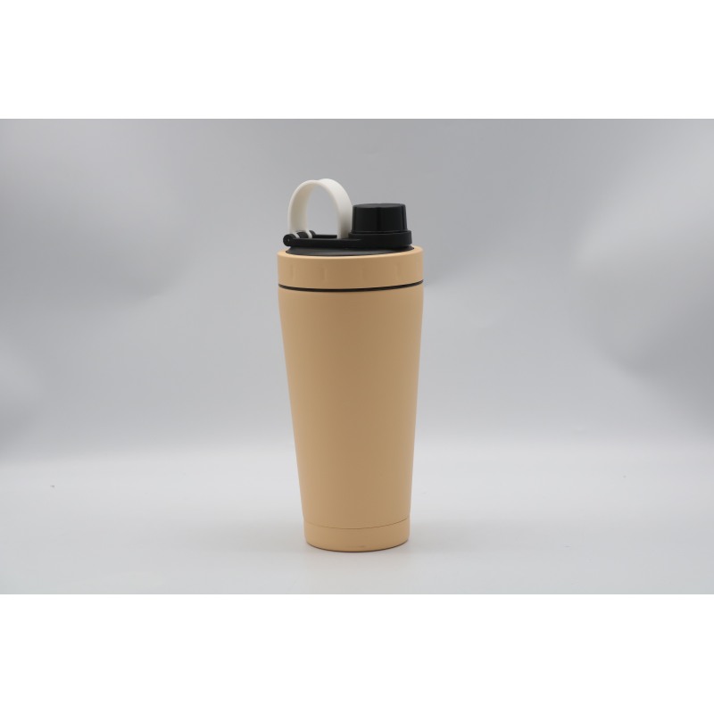Factory wholesale 600ml Stainless Steel Double Wall Vacuum Insulated Protein Shaker Water Bottle With Metal Ball For GYM