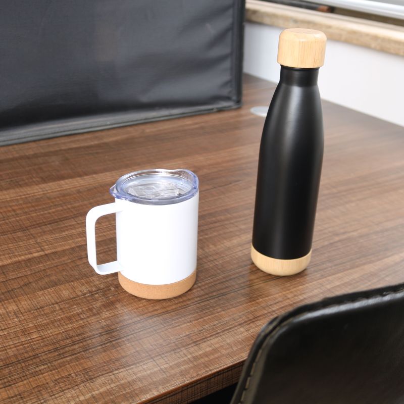 Hot Selling Double Wall Insulated Sport Cola Shape Stainless Steel Vacuum Flasks Thermoses With Bamboo Lid  Water Bottle
