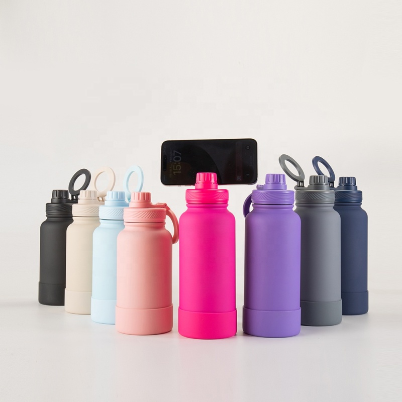 Custom 22Oz 32Oz Vacuum Adjustable Magnetic Lid Water Bottle With Phone Holder Magnet for Water Bottle Metal Ring