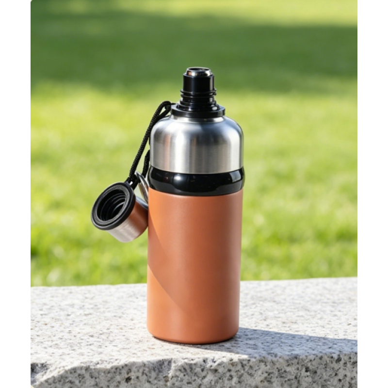 500ML/750MLpet water bottleSteel ball spout allows pets to drink easily even during car rides — just let them lick and sip