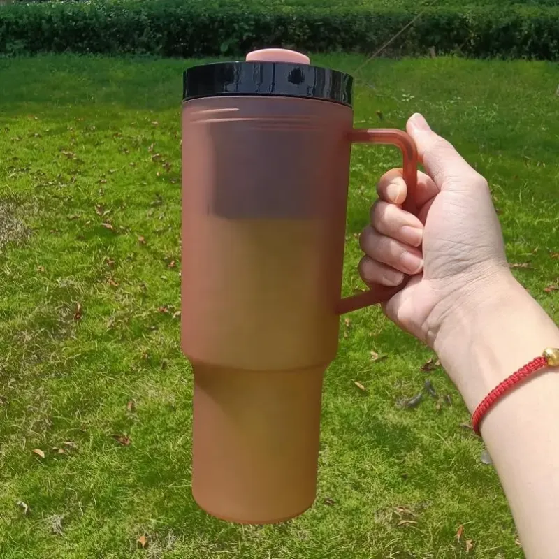 New 600ml 1200ml Trek Tumbler  40oz Plastic Tumbler With Handle And Straw BPA free Cold Cups