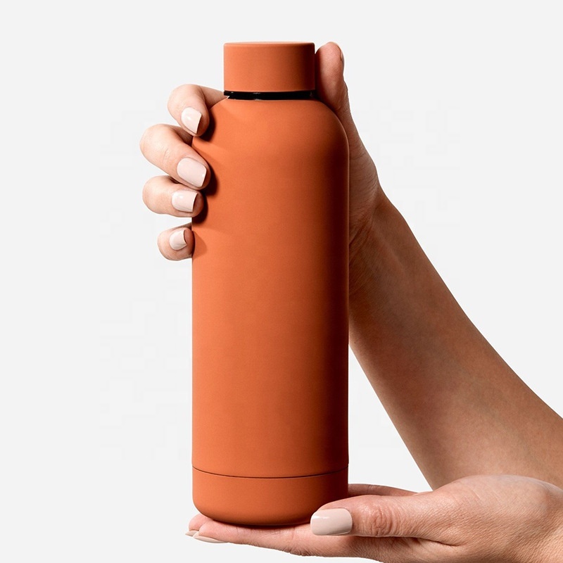 Wholesale 500/750ml Rubber Paint Tumbler Custom 304 Stainless steel Insulated Vacuum Cup Water Bottle Flask Travel Drink Bottle