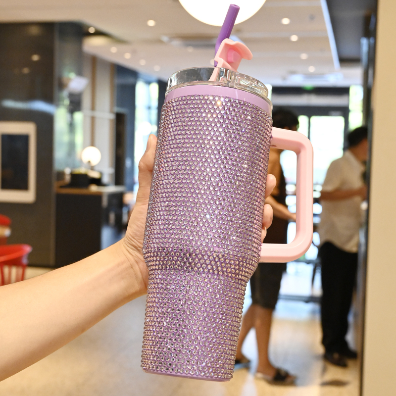 New design Different style 40oz Diamond Cup Car mounted large-capacity stainless steel thermos cup tumbler Sticker Drill Car Cup