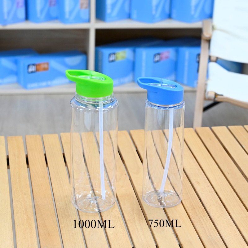 Hot Sale Wholesale 750ml Water Bottle Sports Leak-Proof BPA Free Clear AS Material Plastic Water Bottle with Flip Lid and Straw