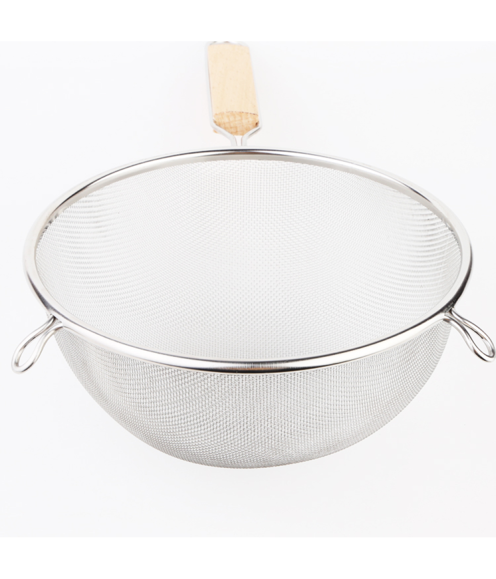 Wholesale Use Comfortable Wooden Handle Stainless Steel Food Kitchen Fine Mesh Strainer