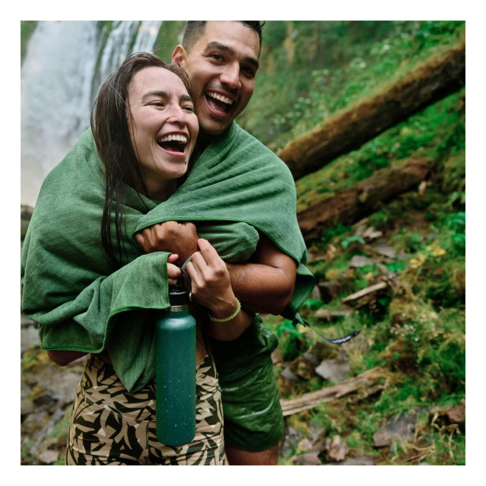 Botella de agua aislada Credrink de 25 oz, botella de agua de acero inoxidable al vacío, botella de agua de boca estándar, botella de agua de metal con tapa con asa