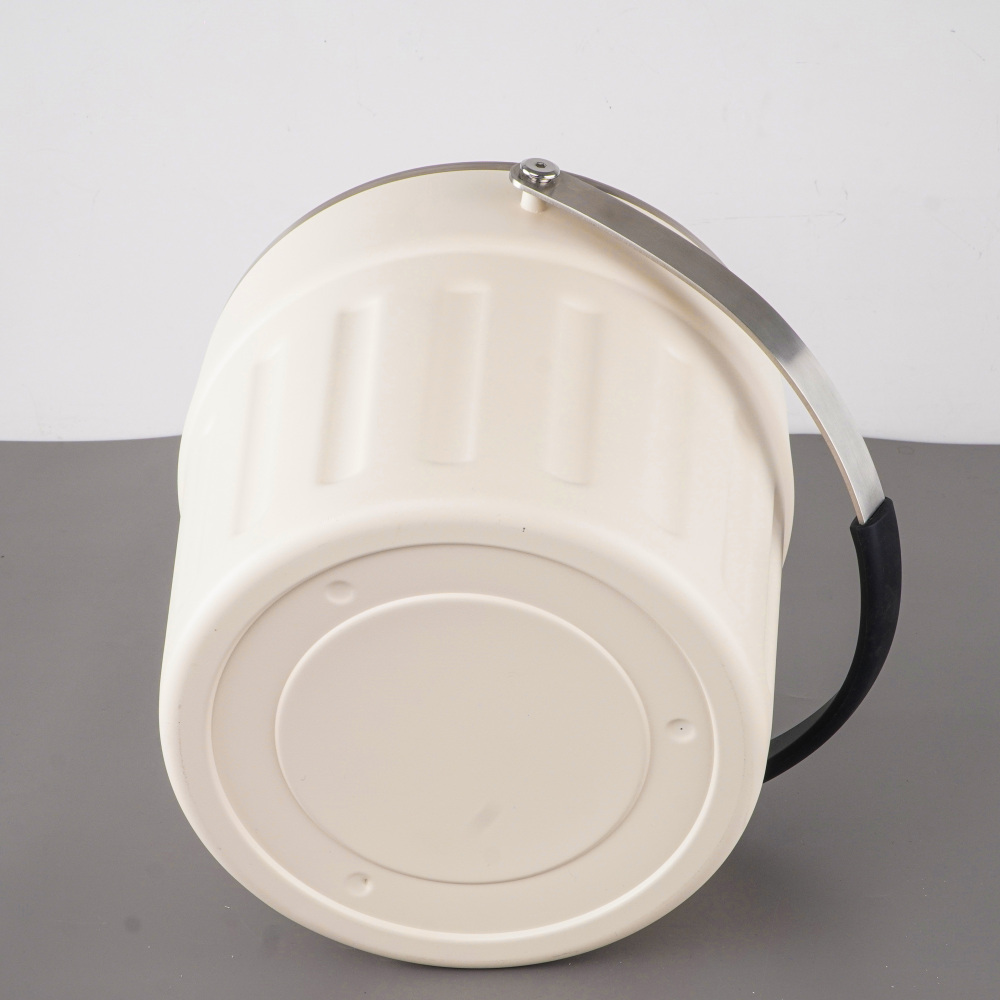 Seau à glace isotherme avec couvercle, vente en gros directe d'usine Credrink, seau à glace à double paroi en acier inoxydable personnalisé de 270 oz avec couvercle en plastique et poignée de transport confortable, grands seaux à glace pour fêtes avec couvercle