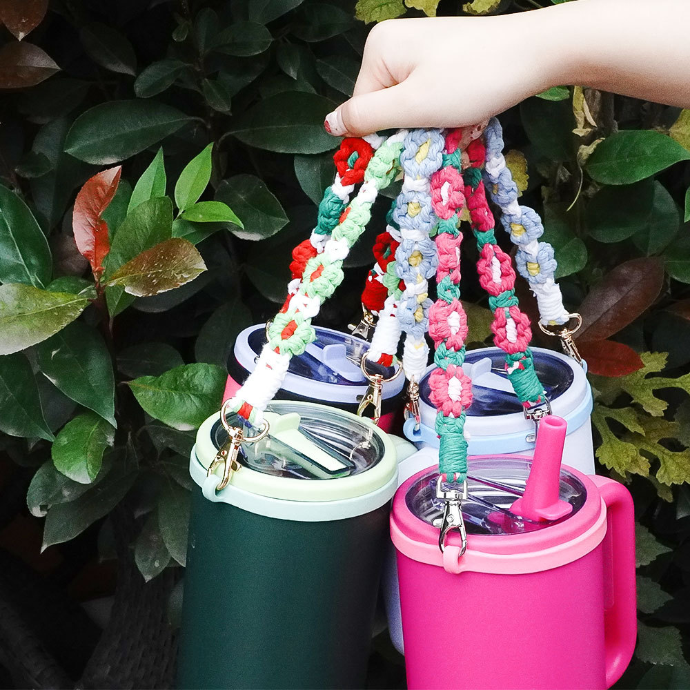 Poignée de bouteille d'eau Credrink avec sangle compatible avec la tasse Flask Poignée de bouteille d'eau s'adapte à la plupart des bouteilles d'eau de 12 à 40 oz