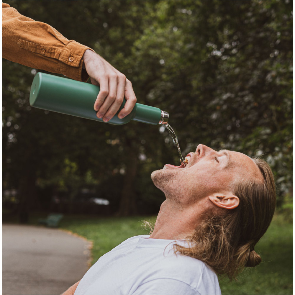 Bouteille à vin isolée sous vide en acier inoxydable à double paroi Credrink de 750 ml pour garder le vin au frais pendant longtemps
