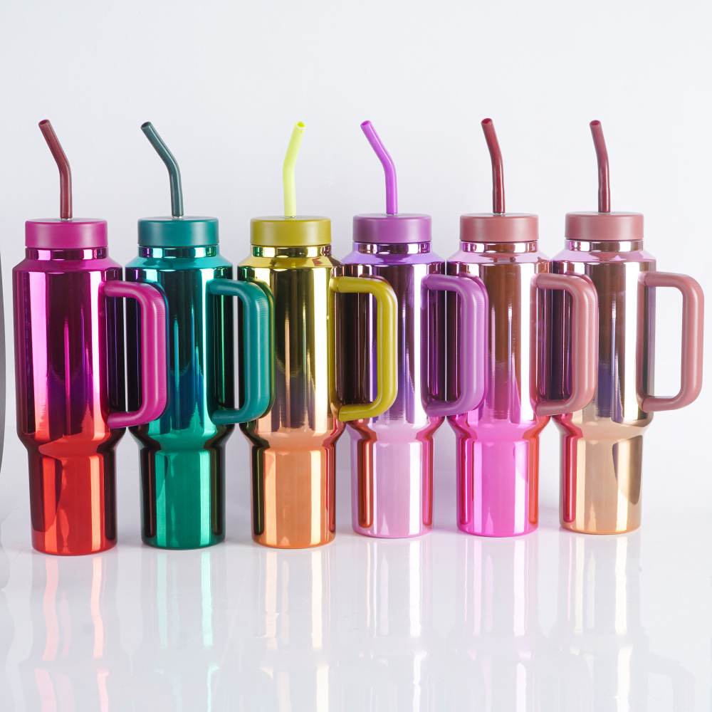 Bouteille de voyage à large ouverture de 40 oz avec paille flexible et poignée. Bouteille d'eau isotherme en acier inoxydable avec couvercle à paille étanche et refermable pour boissons froides, sports et voyages.