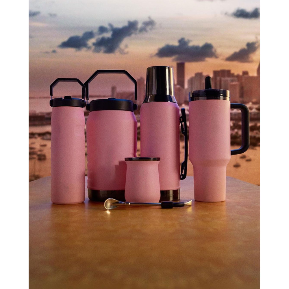 Credrink 1.9L sports jug Messi X Stanley  Iceflow Flip straw lid double wall vacuum flask sports gallon jug