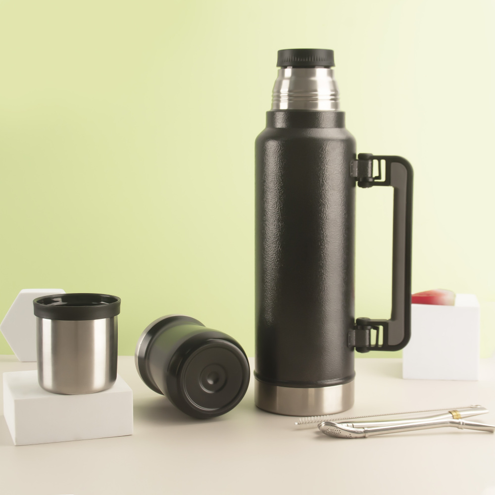 Ensemble complet de maté Credrink - Grand thermos de 1300 8 ml et tasse à maté moderne de 304 ml, Bombilla et brosse de nettoyage incluses - Tout en acier inoxydable 18 8/XNUMX de qualité supérieure