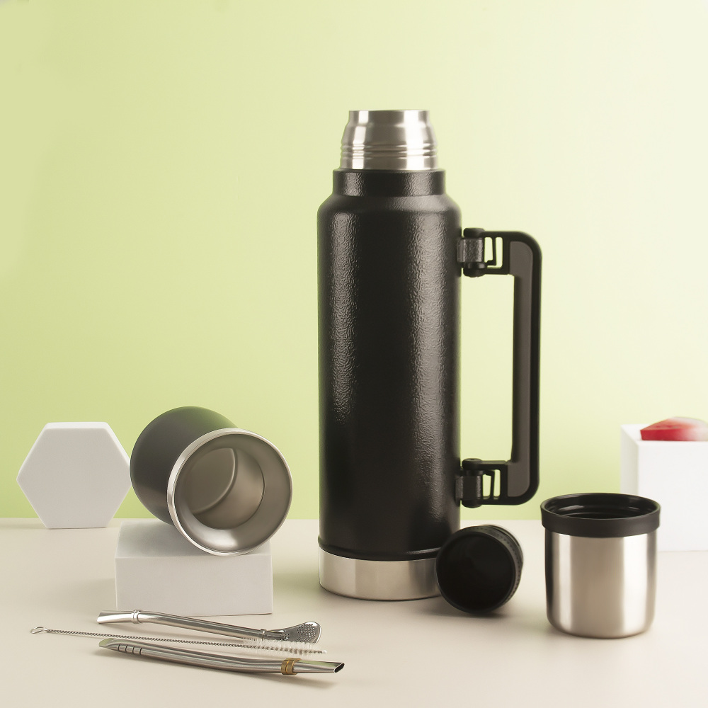 Ensemble complet de maté Credrink - Grand thermos de 1300 8 ml et tasse à maté moderne de 304 ml, Bombilla et brosse de nettoyage incluses - Tout en acier inoxydable 18 8/XNUMX de qualité supérieure