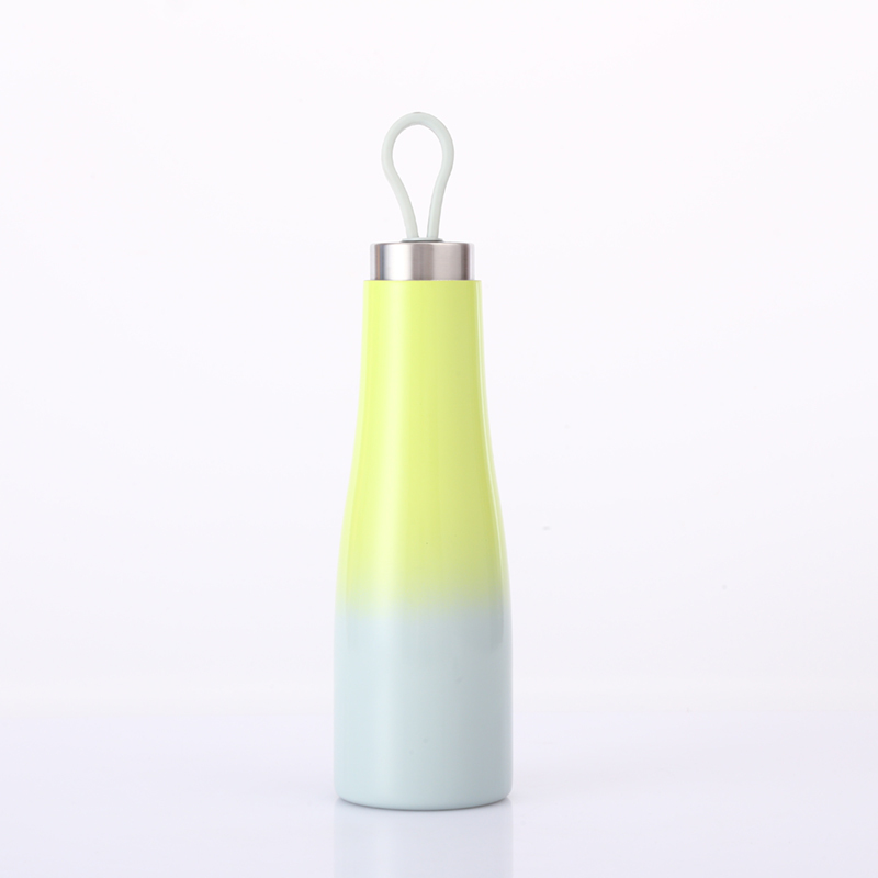 Minimalist Sport Gym 560ML Double Wall  Stainless Steel Sport Water Bottle Insulated Thermos Flask  with Silicone Handle