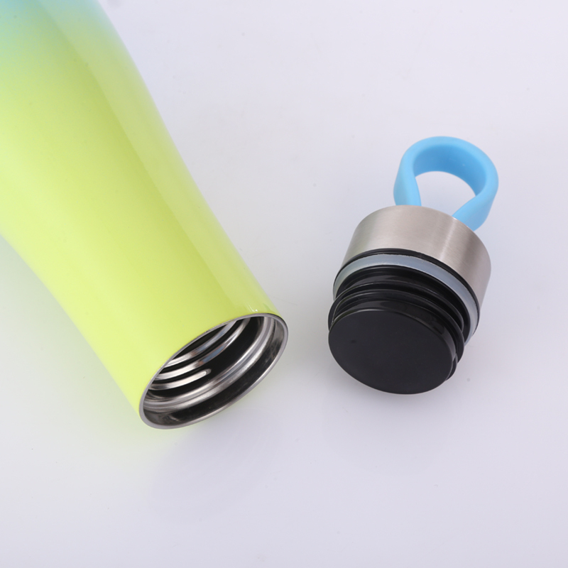 Minimalist Sport Gym Custom 560ml Double Wall Stainless Steel Vacuum Insulated Water Bottle With Silicone Handle and Lid