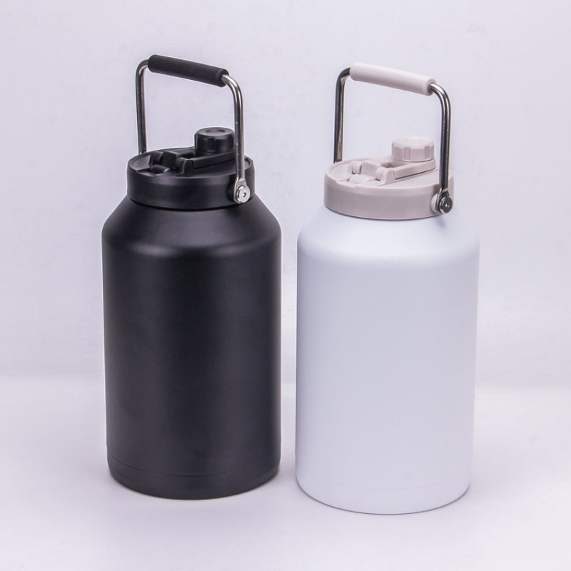 Large Capacity 1900ml 3800ml Stainless steel Bottle Double Wall Vacuum Insulated Flask Drinking Water Bottle with Handle