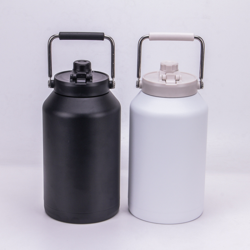 Large Capacity 1900ml 3800ml Stainless steel Bottle Double Wall Vacuum Insulated Flask Drinking Water Bottle with Handle