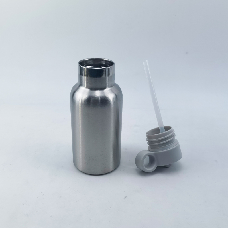 Wholesale Double Wall Stainless Steel Insulated Water Bottle Portable Thermoses Vacuum Flask Travel Drinking Bottle