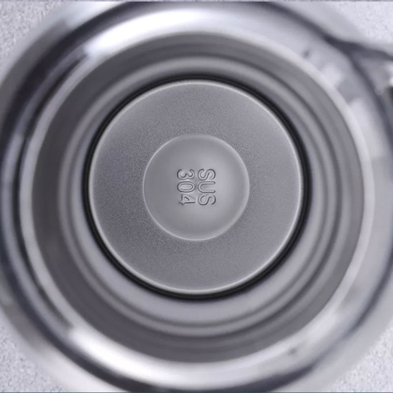 High-Capacity Double Wall Vacuum Insulated Water Bottle