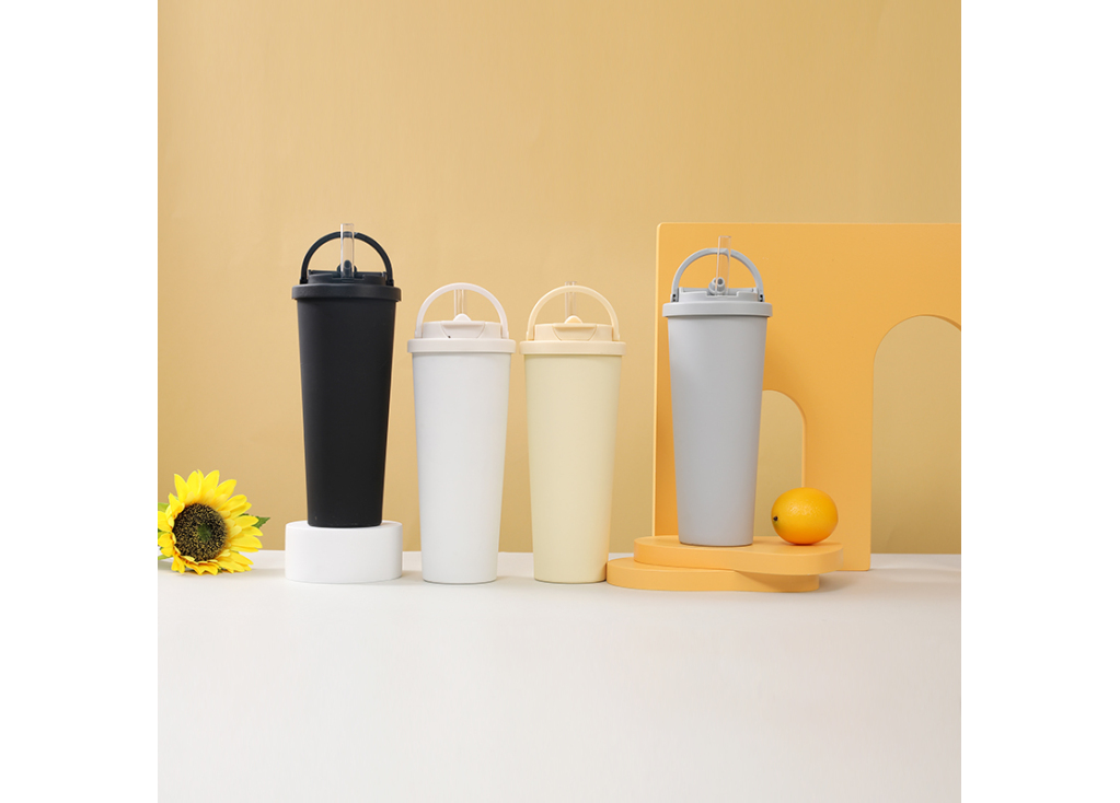 Elevate Your Hydration: Introducing the Insulated Stainless Steel Tumbler with Straw & Handle