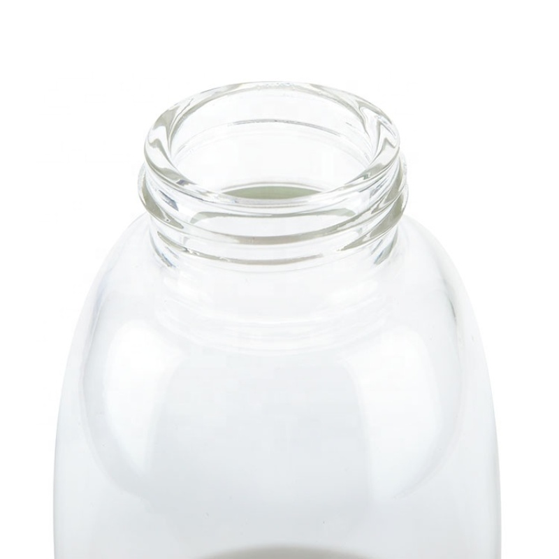 Wholesale  New Production Silicone Sleeve  travel borosilicate  Glass Bottle With  Bamboo Lid