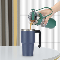 Wholesale 600ml Hot Selling Custom Logo Double Wall Stainless Steel Vacuum Car Travel Mug Tumbler with Straw