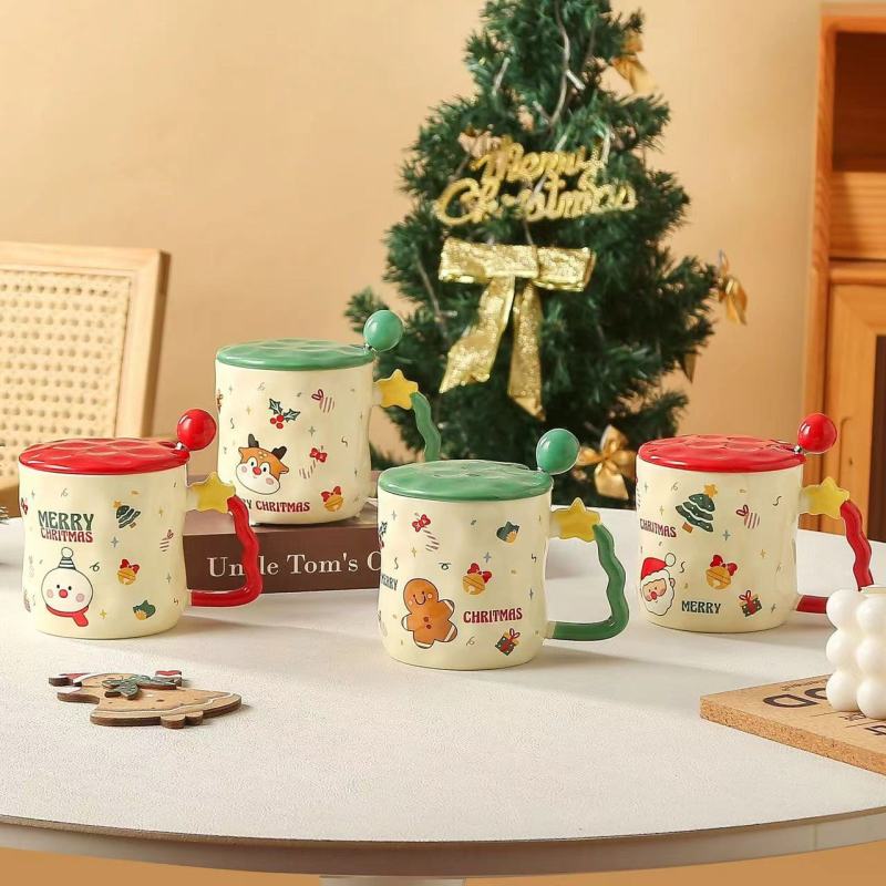 2025 Good Quality Practical Christmas Mug Ceramic New Mug with Lid and Spoon Santa Mug Christmas Gift