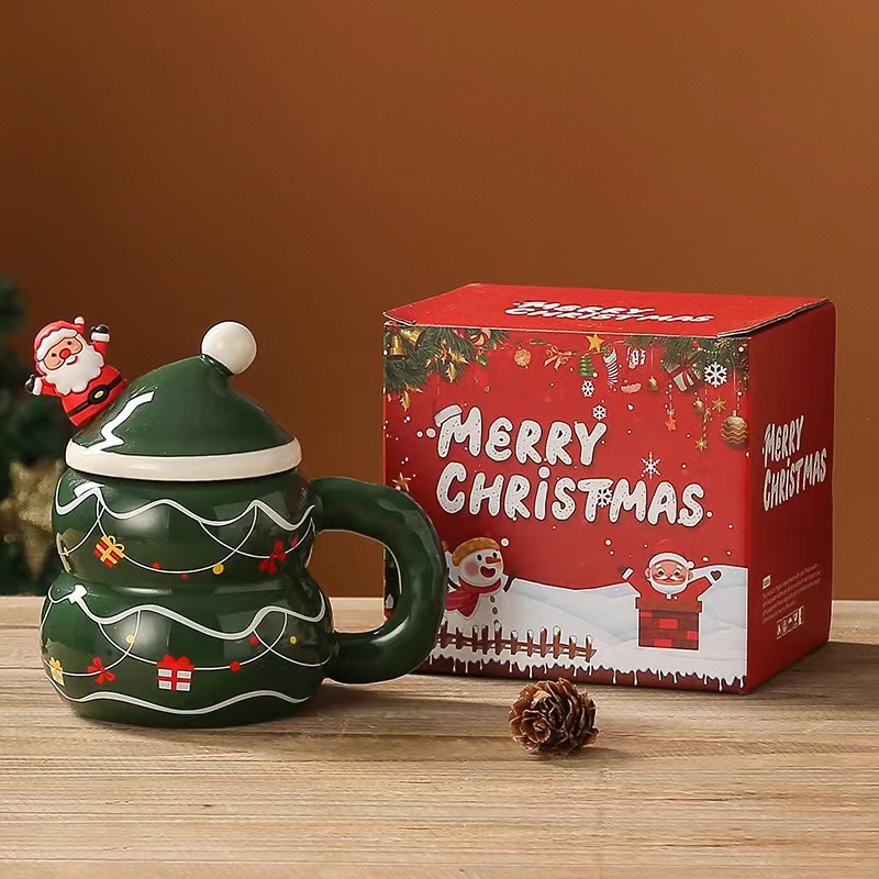 Creative Cute Christmas Coffee Cups Promotional Ceramic Santa Mug Porcelain Christmas Cup Luxury Gift Sets With Spoon and Lid