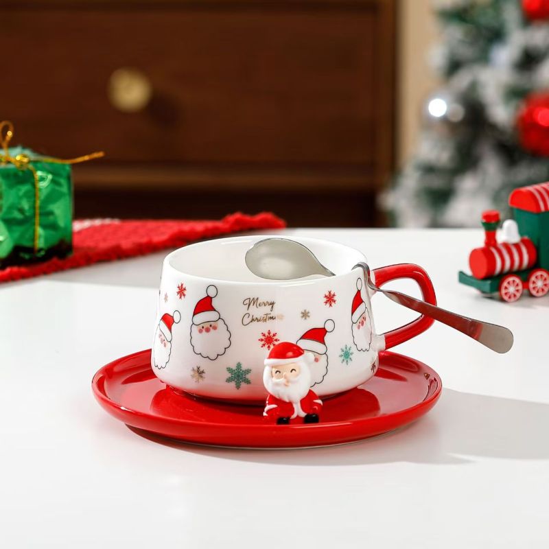 New Design Wholesale Christmas Mug Plate Sets Santa Coffee Cup Ceramic Mug with Saucer Christmas Gift