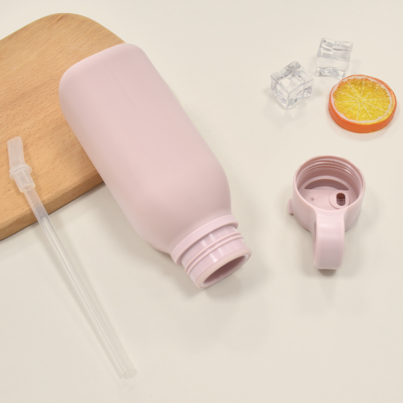 Kids Outdoor Sports School Water Bottle Food Grade Silicone Baby Drinking Cup with Hidden Straw Perfect Baby Supplies